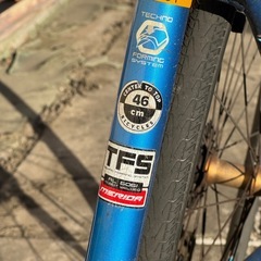 700C クロスバイク　ブルーの画像