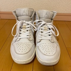 決まりました！エアジョーダン1  ホワイト MID 28cmの画像