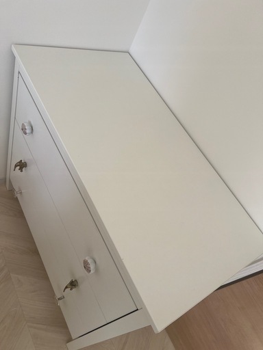IKEA大人気シリーズの棚です。お安くどうぞ