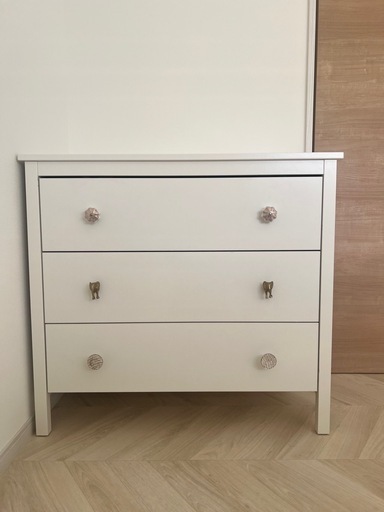 IKEA大人気シリーズの棚です。お安くどうぞ