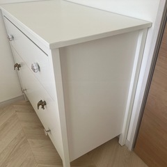 IKEA大人気シリーズの棚です。お安くどうぞの画像