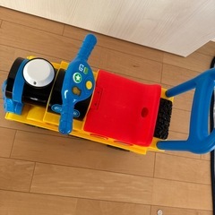 汽車　乗り物玩具の画像