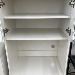 A-848【リユースのサカイ野々市店】ジモティ来店特価‼  食器棚 木製 ホワイトクリーニング済みの画像