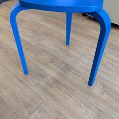 イケア スツールの画像