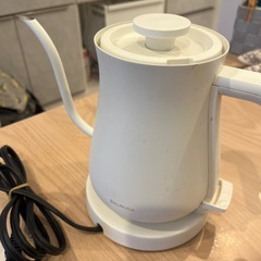 バルミューダ　電気ケトルの画像