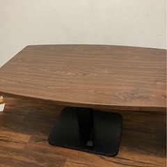 昇降式ダイニングテーブルの画像