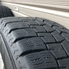 トヨタ　スタッドレス195/65/15の画像