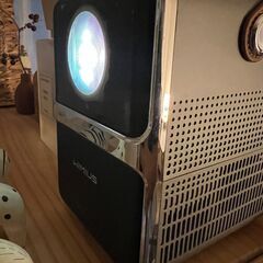 【引越しのためお譲りします】プロジェクター（高画質・Wi-Fi対応）の画像