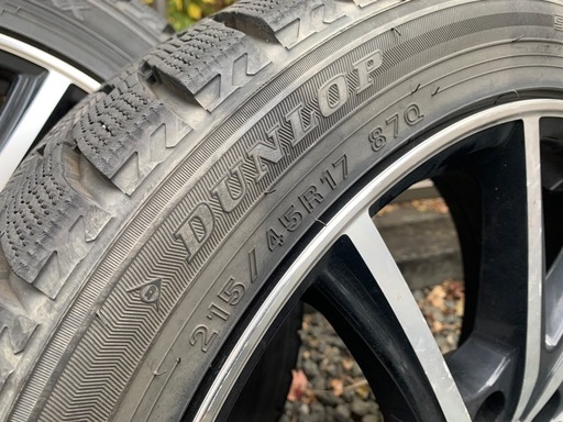スタッドレスタイヤホイール4本セット215/45/17
