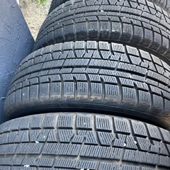 ※バリ山　195/65R15 スタッドレスアルミ付タイヤの画像