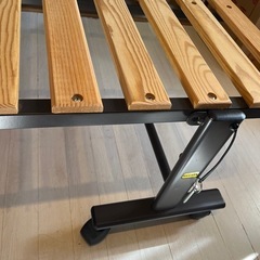 ナチュラルカラーのスノコ折りたたみベッド
の画像