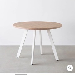 かなでもの カフェテーブルの画像