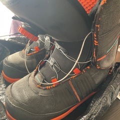 スノーボードとブーツ
の画像