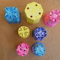 色付け鉢　プラスチック　植木鉢　2号　2.5号　3号　ピンク　水色　黄　青　7個の画像