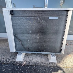 [商談中]三菱エアコン霧ヶ峰本体+室外機 冷暖房両用 MSZ-ZW565S-W 2015年の画像