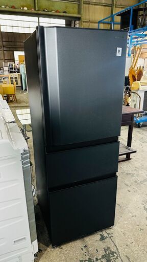 東芝　3ドア冷蔵庫　326L　2023年製