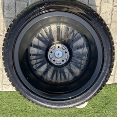 スタッドレスタイヤ　ハイフライ 215/45R17　プリウス30  の画像