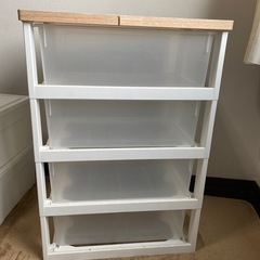 衣装ケースの画像