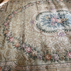 絨毯 アンティーク 花柄 ベージュの画像