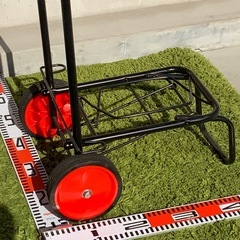 荷物キャリーの画像