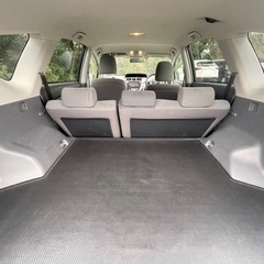 トヨタ プリウスαの画像