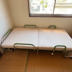 折りたたみベッドの画像