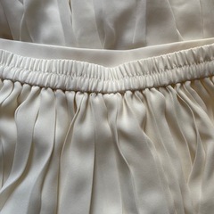 UNIQLO 白スカート Sの画像