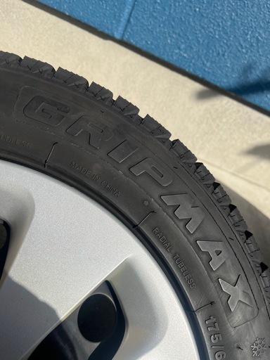 175/65R15  スタッドレスタイヤセット