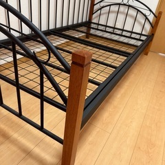 【分解してお渡し】
ベッドフレームの画像