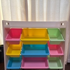 おもちゃ 棚の画像