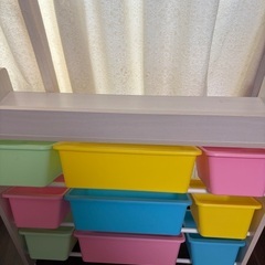おもちゃ 棚の画像