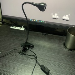 デスクライト 充電ケーブル1mほど 本体30cmほどの画像