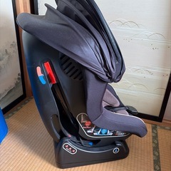 西松屋　mum's carry チャイルドシートの画像