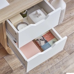 【お譲り決まりました】引き出し付きデスク の画像