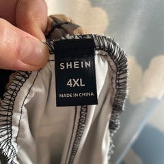 迷彩ズボンの画像