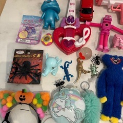 すみっコぐらし　カービー　ちいかわ　ハギーワギー　カラフルなおもちゃセットの画像