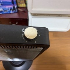 12/18✩
山善✩本日中取引成立(予約でも可)でオマケ有りに更にー20%引き✩最終値下！動作済【首振り機能ヒーター】の画像