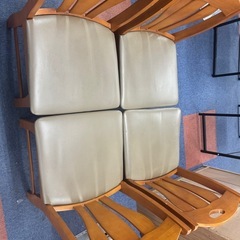 食事用椅子の画像