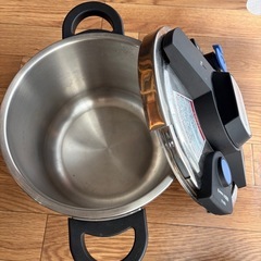 大型圧力鍋6リットルの画像