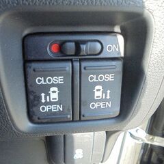 ☆☆２４ｙＮーＢＯＸカスタム『４ＷＤ』！純黒！バリ山タイヤ！両側パワスラ！ドラレコ！キーレス集中ドア！バックカメラ！フルセグＴＶ・実検ワイド令和１０年２月迄！の画像