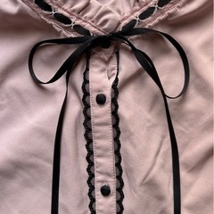 axesピンク ブラウス Mの画像