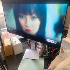 📺【2024年製】FPD 50型 4KスマートTV + お洒落なTVスタンドセット✨（引き取り限定）の画像