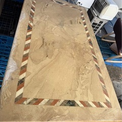 【無料】ダイニングテーブル 石 単体 欠けあり