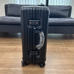 HONMAブラック キャリーケース 約50cm 未使用品
の画像