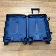 HONMAブラック キャリーケース 約50cm 未使用品
の画像