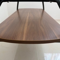 ガラスローテーブルの画像