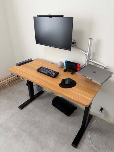昇降式テーブル　FLEXISPOT