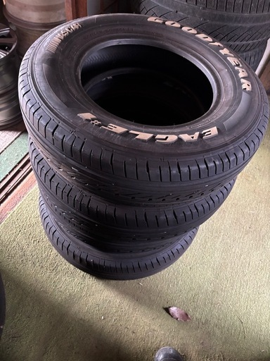 グッドイヤー　　195/80R15 ナスカー　バリ溝
