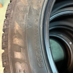 とりあえずスタッドレスの方に　235/50R18 ブリヂストン VRX 4本 中古
 の画像