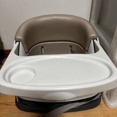 ingenuityベビーチェアの画像